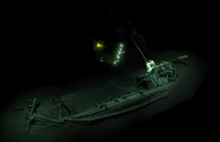 El pecio encontrado en el fondo del mar Negro en una fotografía difundida por la expedición Black Sea MAP (Maritime Archaeology Project) el 23 de octubre de 2018