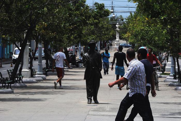 En el área hacia la que crece el Paseo del Prado de Cienfuegos los índices demográficos han aumentado en
las últimas décadas. FOTO DEL AUTOR