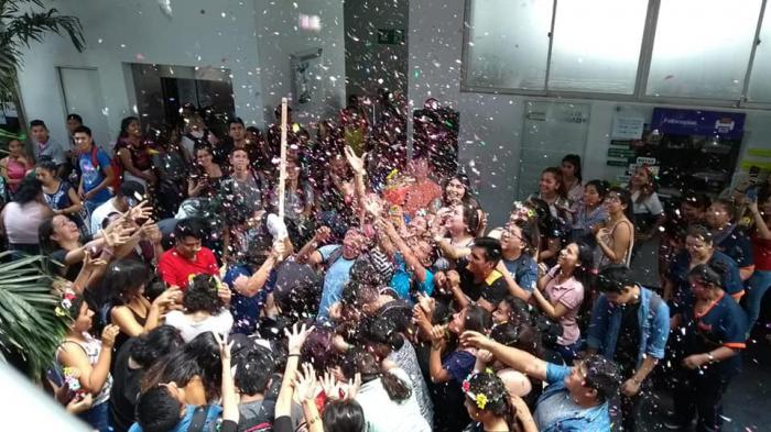 Estudiantes de todo el mundo celebran el 17 de noviembre como su día.