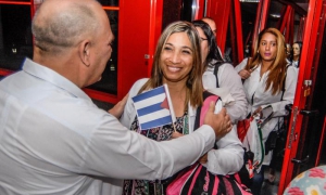 RECIBIMIENTO A MEDICOS CUBANOS
