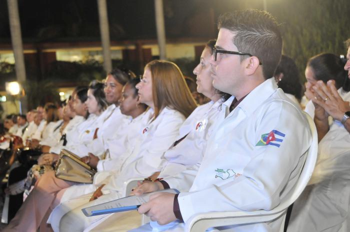 Acto en homenaje al Dia de la Medicina Latinoamericana