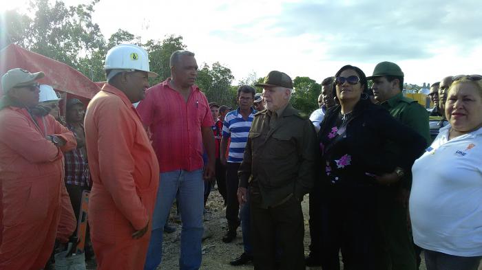 El Comandante de la Revolución llegó hasta el emplazamiento de una de las bases.