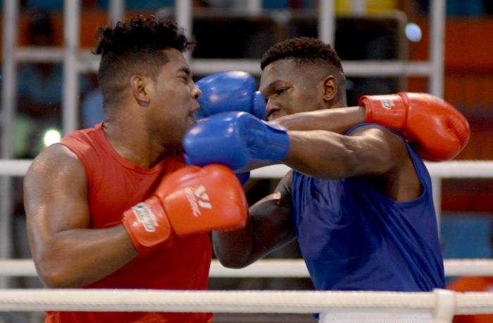 Boxeo torneo playa giron 57 + 91 kg Dainer Pero vs Yoandry Toirac.