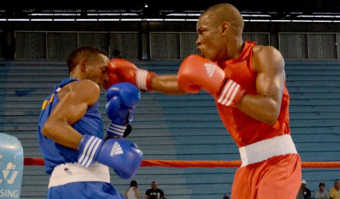 Boxeo torneo playa giron 57 anv 56 kg Leonel Lores