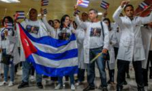 Recibimiento de médicos cubanos 