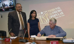 Visitó Díaz-Canel órganos del sistema de justicia cubanos