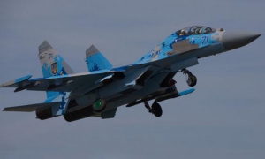 avión SU-27