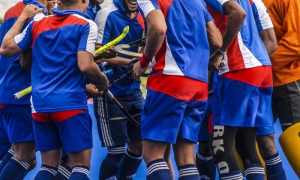 tope hockey sobre cesped
