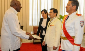 salvador valdés mesa recibe a nuevo embajador de timos leste