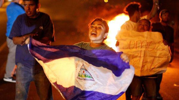 Contra Nicaragua se emplearon los conocidos métodos de guerra no convencional para crear desestabilización en ese país, con la complicidad de Estados Unidos y de la OEA. 