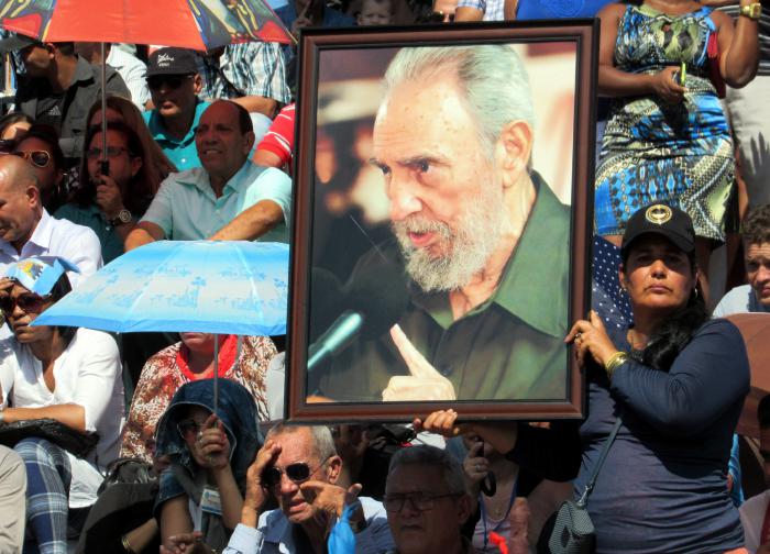 Las nuevas generaciones responderán dignamente al legado de los revolucionarios. 