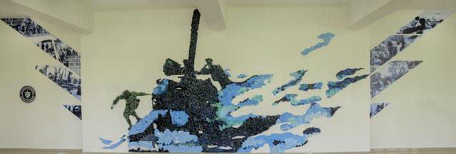 El mural se compone de varios paños, ensamblados como prendas, y en sus extremos, paneles  diseñados para narrar los momentos más trascendentales de la batalla. foto: Endrys Correa Vaillant 