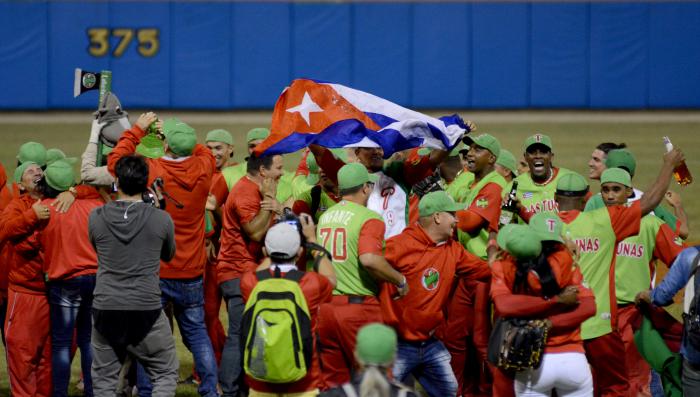 Beisbol-Play Off Final Tunas vs VCL las tunas ganan el 1mer lugar de la serie 58