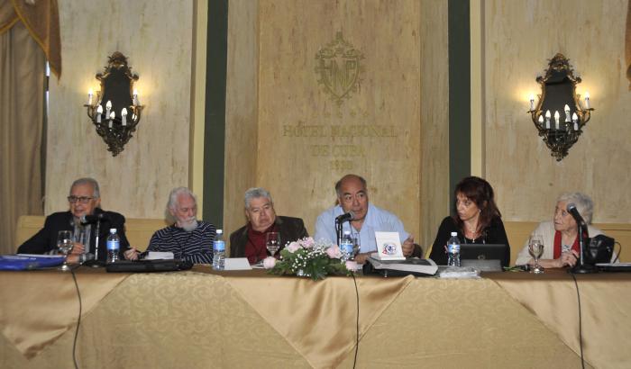 60 Aniversario de la Opèracion Verdad y la Fundacion de Prensa Latina, de izquierda a derecha Jorge Luna  Director de Comunicación e Imagen Prensa Latina,Paulo Cannabrava,periodista brasileño Director de Dialogo del Sur,Gustavo Espinoza,dirigente sindical y politico peruano, Hugo Guzman. periodista chileno,Director del Diario El Siglo,Andrea Holgado,periodista  academica argentina y Stella Calloni,periodista analista politica argentina