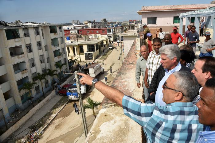 Recorrido de Diaz Canel por el municipio Diez de Octubre