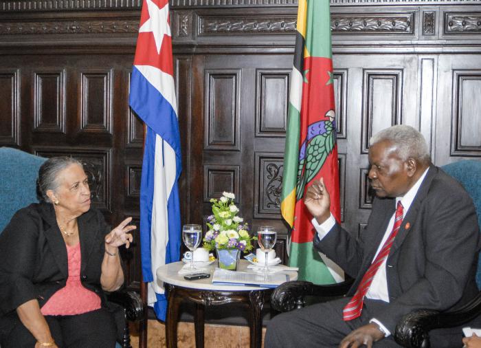 Recibimiento en la Sede de la Asamblea Nacional.Recibe el Presidente de la Asamblea Nacional del Poder Popular Esteban Lazo a la Honorable Sra.Alix Boyd-Knights Presidenta del Parlamento de Dominica