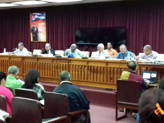  Salvador Valdés Mesa, en reunión con directivos del sistema de la agricultura en Pinar del Río