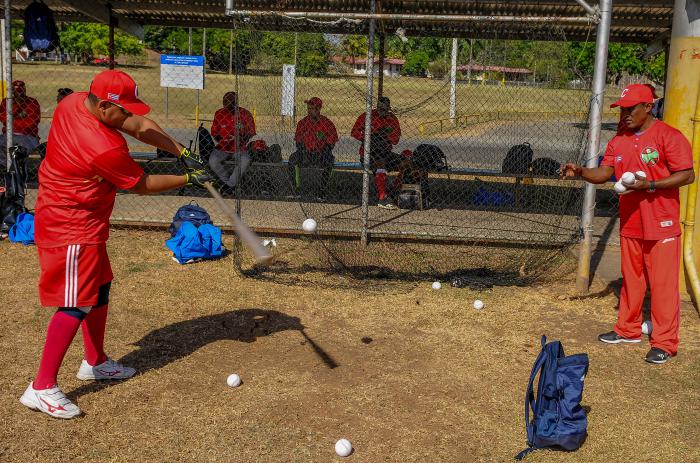 Los Leñadores de Las Tunas entrenan en tierra panameña para su participación en la Serie del Caribe 2019 en Panamá
