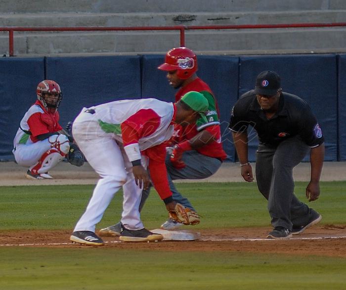 serie del Caribe 2019, Encuentro entre los equipos Los Leñadors de Las Tunas de Cuba y Los Charros de México, en el Estdio Rod Carew de Ciudad Panamá