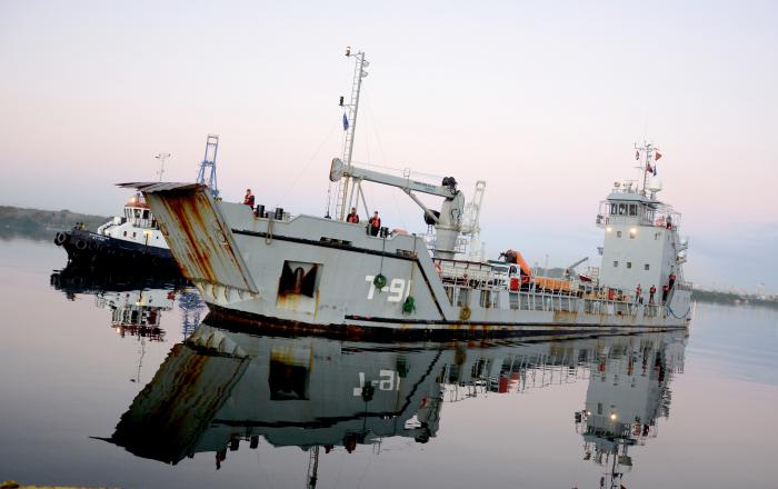 Llega ala Habana cargado con una Donaciòn Buque de transporte logístico «Los Frailes» de la Armada Venezolana