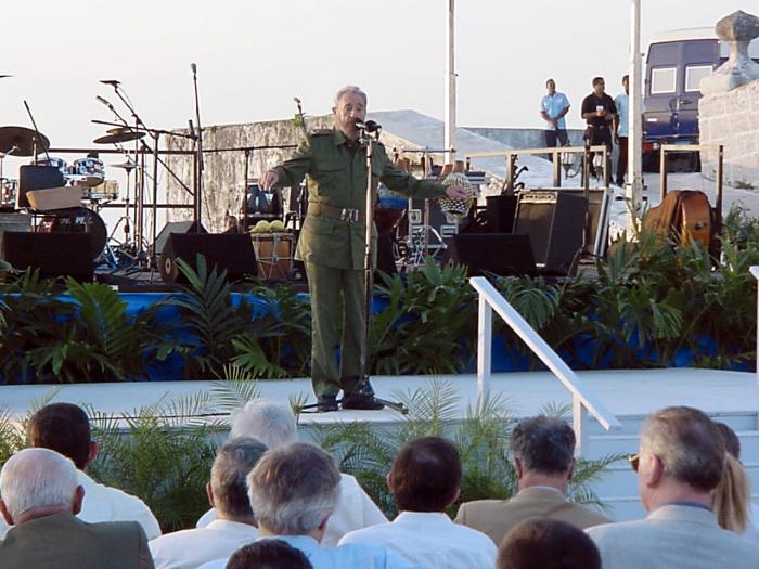 El Comandante en Jefe en la inauguración de la XI Feria Internacional del Libro. 