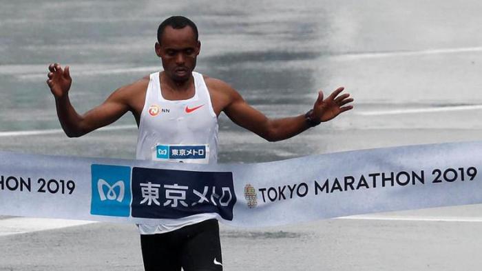 Birhanu Legese, ganador del Maratón de Tokio 2019.