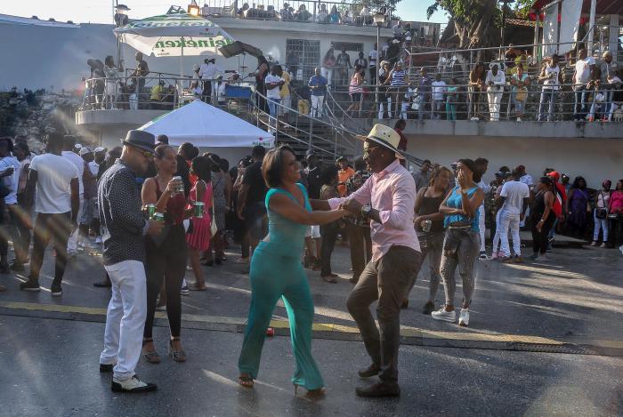 Concierto Benéfico de la Alianza Musical de Cuba; en el Salón Rosado de la Tropical Benny Moré