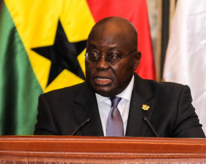 Conferencia magistral del presidente de Ghana, Sr. Nana Addo Dankwa Akufo-Addo; con la participación de Roberto Morales Ojeda, vicepresidente de los Consejos de Estado y de Ministros, y la Dra. Miriam Nicado García Rectora de la Universidad de La Habana; desarrollado en el Aula Magna de dicho centro, Vedado, Plaza.