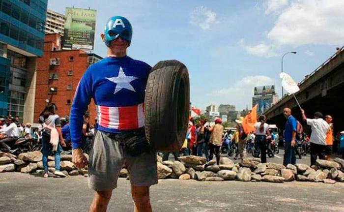 Uno de los triunfos más notables de la manipulación es la gestación del «pobre de derecha». Foto: VTV