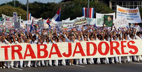 El próximo 1ro. de mayo los trabajadores cubanos se darán cita en las plazas de la Patria. foto: Archivo