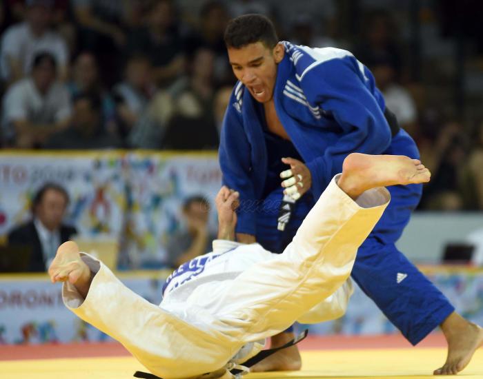 Magdiel Estrada convirtió en oro su medalla plateada del año pasado. Foto: Ricardo López Hevia