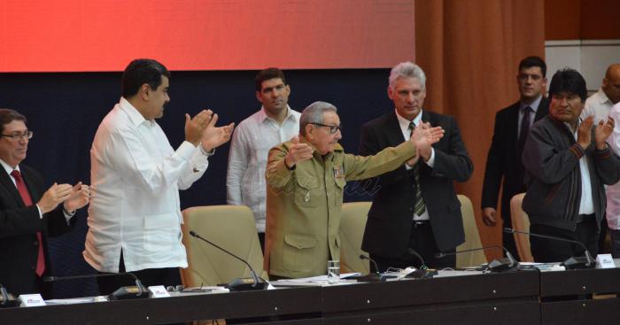 Clausura de la XVI Cumbre del ALBA TCP en el Laguito, presidida po el General de Ejército Raúl Castro Ruz, Primer Secretario del Partido Comunista de Cuba,r Miguel Díaz-Canel Bermúdez, Presidente de los Consejos de Esdtado y de Ministros de Cuba, y Nicolás Maduro Moros, Presidente de la República Bolivariana de Venezuela. Presentes además, Evo Morales, presidente de Bolivia; Daniel Ortega, Presidente de Nicaragua; y otros dirigenjtes del Caribe.