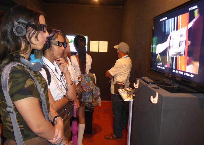 La plataforma metacuratorial La próxima resistencia  agrupa a 13 proyectos de España, Estados Unidos, Francia, Italia, Noruega, México, Costa Rica y Cuba. 