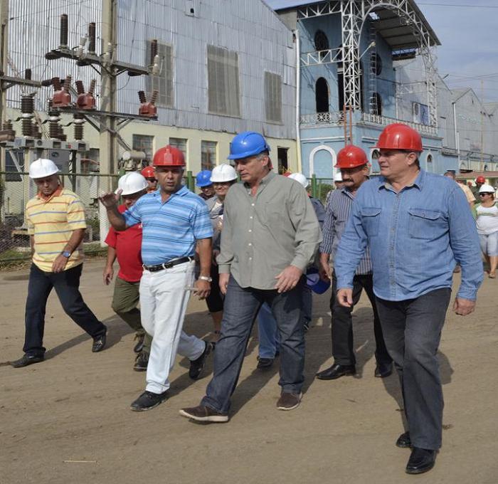 El Presidente cubano, junto a otras autoridades, ha sostenido un seguimiento exhaustivo a la contienda. 