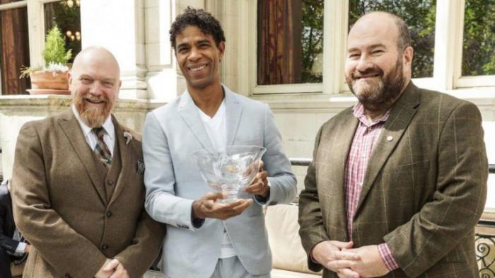 Galardonado Carlos Acosta con el Premio del Círculo de los Críticos del Reino Unido