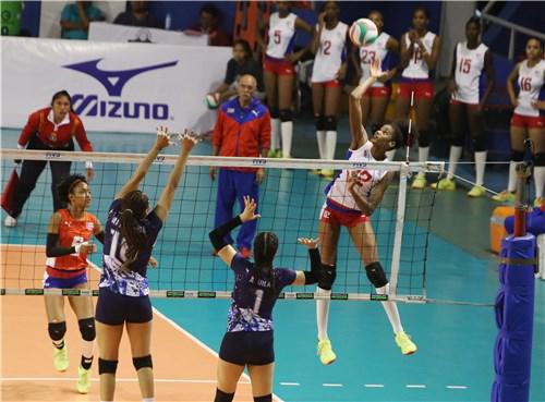 Ailama Cese ha encabezado el ataque de las cubanas. Foto: Norceca