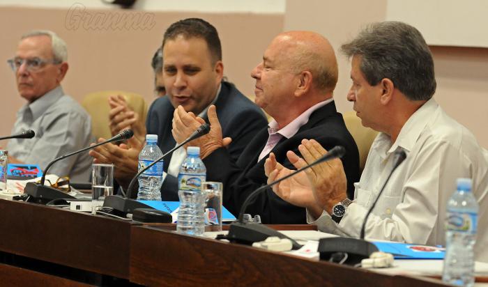 IX Congreso del UNEAC en el Palacio de Convenciones, Inauguración, Presidido Por Miguel Barnet, Presidente de la UNEAC, Esteban Lazo, Presidente de la Asamblea Nacional de Cuba, Victor Gaute, Miembro del Secretariado del CC PCC y otros dirigentes y personalidades
