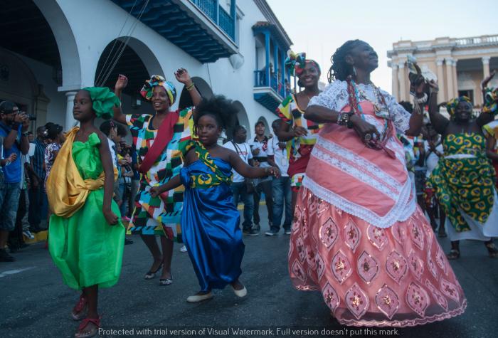 Desfile de la Serpiente, parte del 36 Festival del Caribe o Fiesta del Fuego de Santiago de Cuba.
