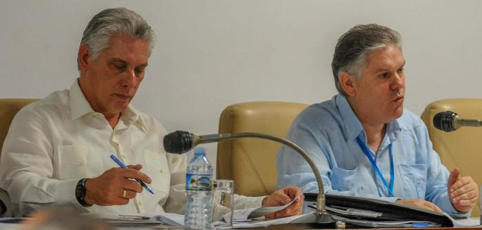 3er Periodo ordinario de sesiones de la Asamblea Nacional del PP en su IX legislatura, en el Palacio de Convenciones, Comision de Asuntos Económicos, Presidida por  Miguel Díaz Canel Bermúdez, Presidente de los Consejos de Estado y de Ministros