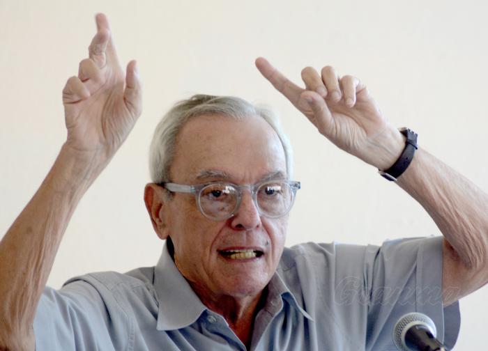 Conferencia dada por el Doctor e Historiador de la Habana Eusebio Leal en el Periódico Granma