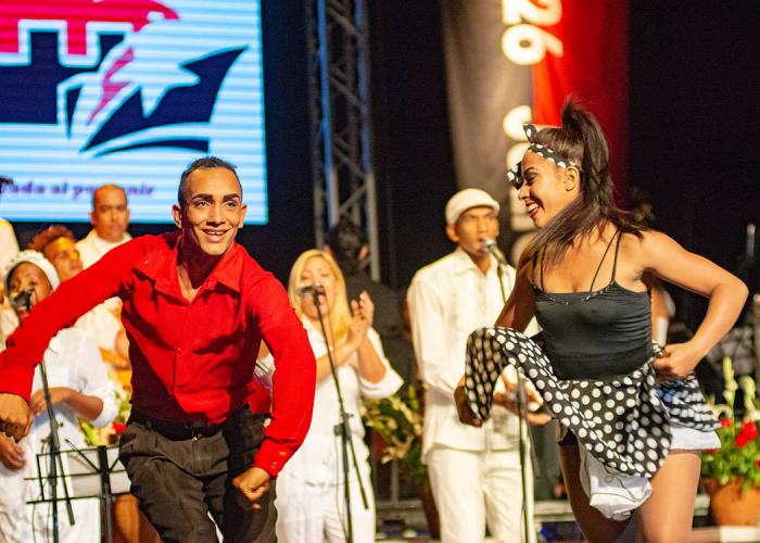 La gala cultural rindió homenaje a la rebeldía de nuestro pueblo
