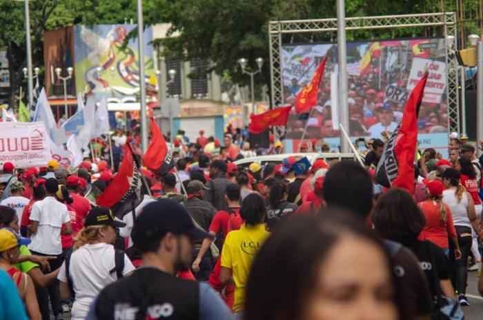 Un mar de pueblo de pueblo inundó las calles de Caracas este domingo para acompañar a los delegados e invitados al XXV Encuentro Anual del Foro de Sao Paulo