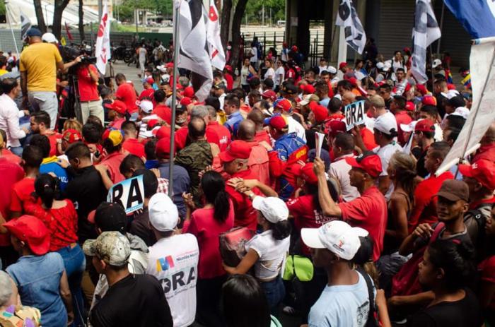 Un mar de pueblo de pueblo inundó las calles de Caracas este domingo para acompañar a los delegados e invitados al XXV Encuentro Anual del Foro de Sao Paulo