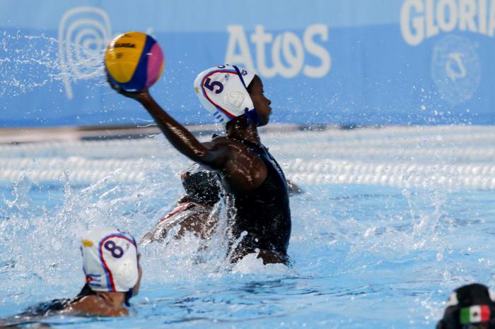 Cuba derrota a Mexico en Polo Acuatico en la categoria femenina en el Complejo Deportivo Villa María del Triunfo, durante la realizacion de los XVIII Juegos Panamericanos de Lima, Peru, el 5 de agosto de 2019.  Foto Roberto Morejon, Periodico Jit, INDER.