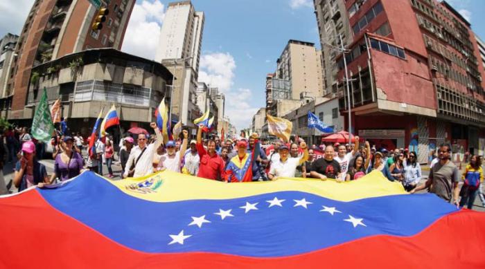 Venezolanos rechazaron en las calles el bloqueo económico de Estados Unidos. 
