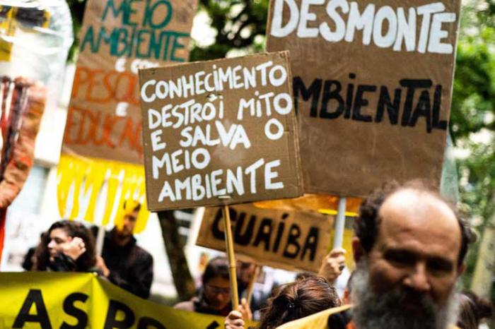 Estadísticas del Instituto Nacional de Investigaciones Espaciales revelan que la región amazónica registró más de la mitad de los 71 000 497 incendios forestales detectados en Brasil entre enero y agosto de 2019.