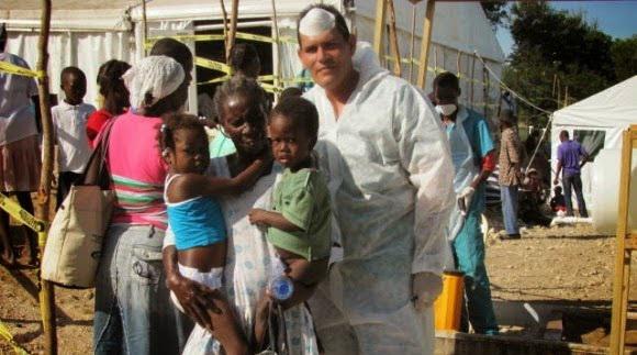 Médicos internacionalistas cubanos en África. 