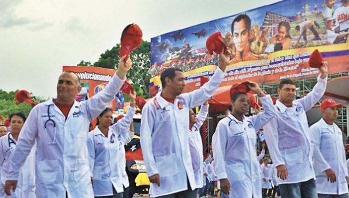 Colaboradores cubanos en Venezuela. Foto: Telesur