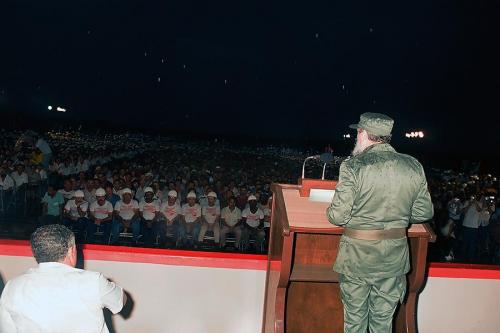 Intervención de Fidel en la inauguración del aeropuerto de Varadero Juan Gualberto Gómez, 
el 25 de septiembre de 1989. 
