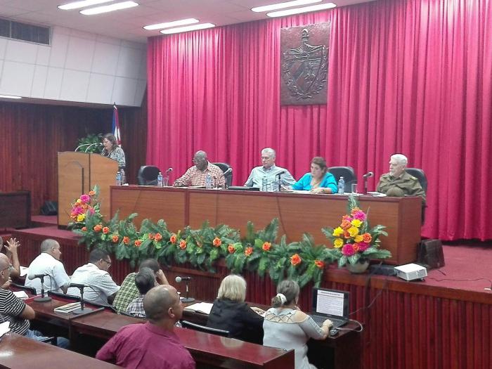 Reunión de trabajo presidida por Miguel Díaz-Canel Bermúdez, presidente de los Consejos de Estado y de Ministros.